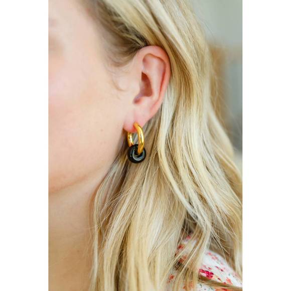 NEW 123 AMORE women's dark drops beaded huggie earrings in gold/black - Picture 2 of 2